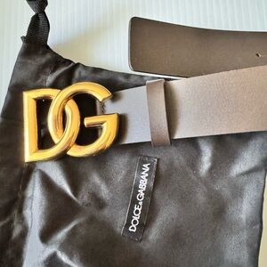 Dolce&Gabbana
Men's DG-Logo Leather Buckle Belt